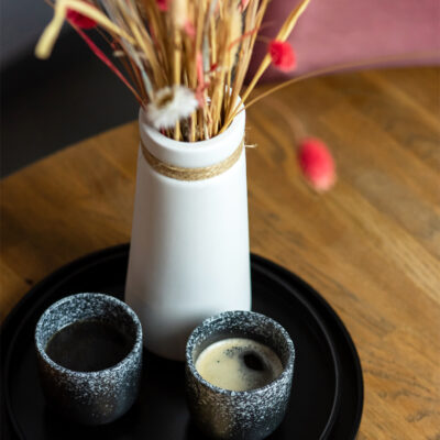 vaas keramiek droogbloemen