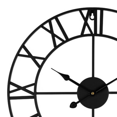 stalen wandklok detail