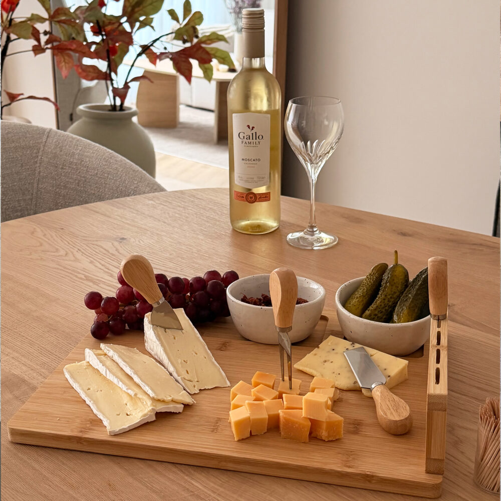 Krumble Kaasplank – Inclusief messenset – Bamboe – Lichtbruin