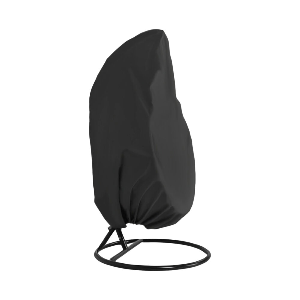 hangstoel buiten met een hoes