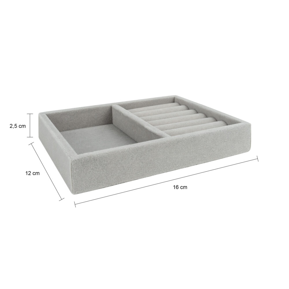 Sieradendoosje met geribbeld vak en normaal vak