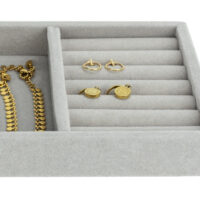 sieradendoosje van fluweel met ribbels voor ringen