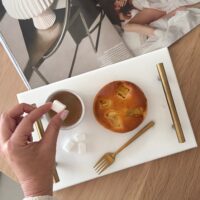 QUVIO Dienblad met gouden handvaten – 20 x 30 cm – Marmer