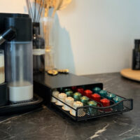 QUVIO Cuphouder lade voor 40 Nespresso cups – Metaal – Zwart