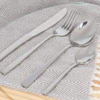 zilverkleurig bestek