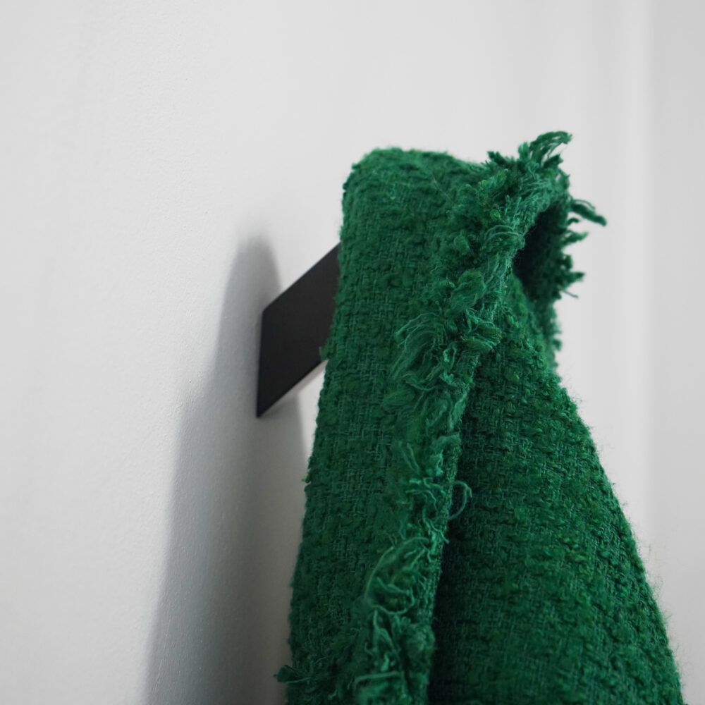 QUVIO Wandhaak – Zwart – RVS