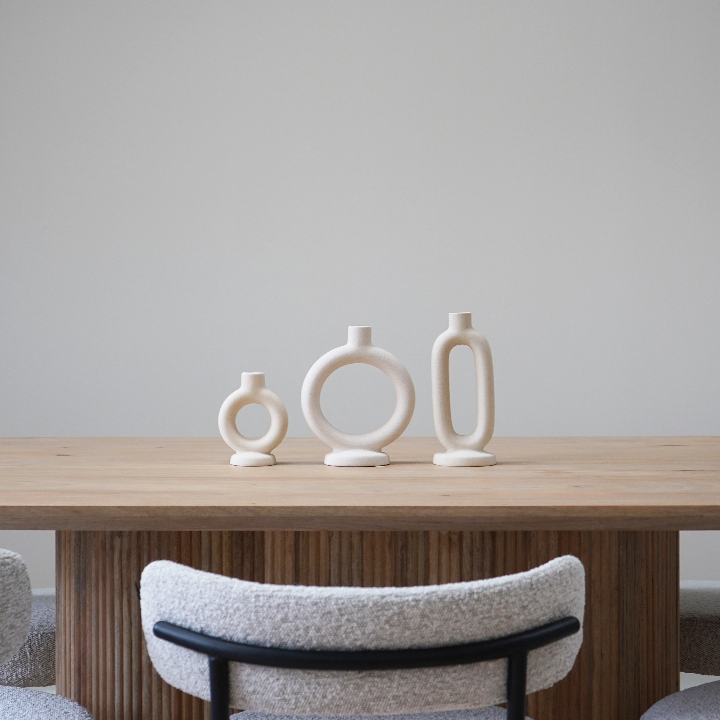 QUVIO Ronde kaarsenhouder – Rond – Keramiek – Gebroken wit – Groot