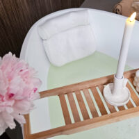 QUVIO Kandelaar met oortje en schaaltje – Keramiek – Gebroken wit met spikkels