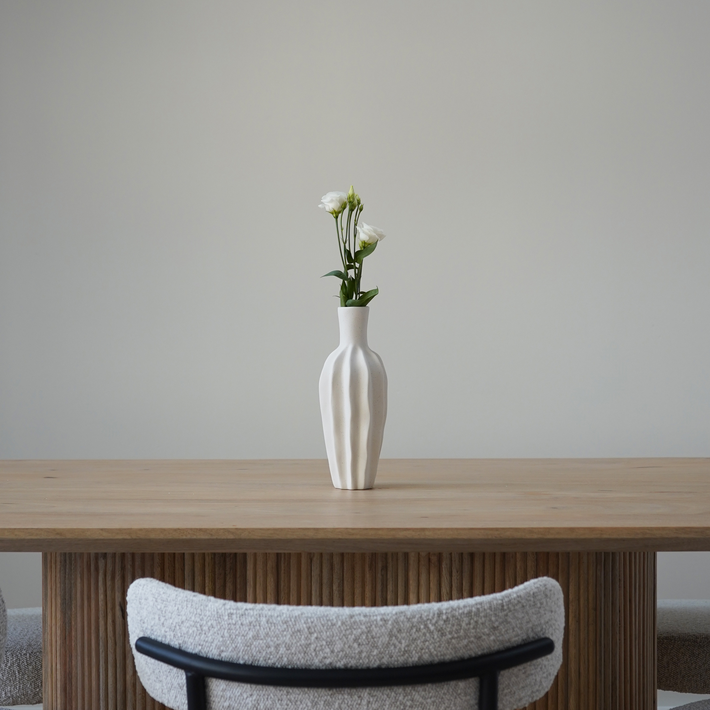 QUVIO Vaas organisch design – Keramiek – Wit