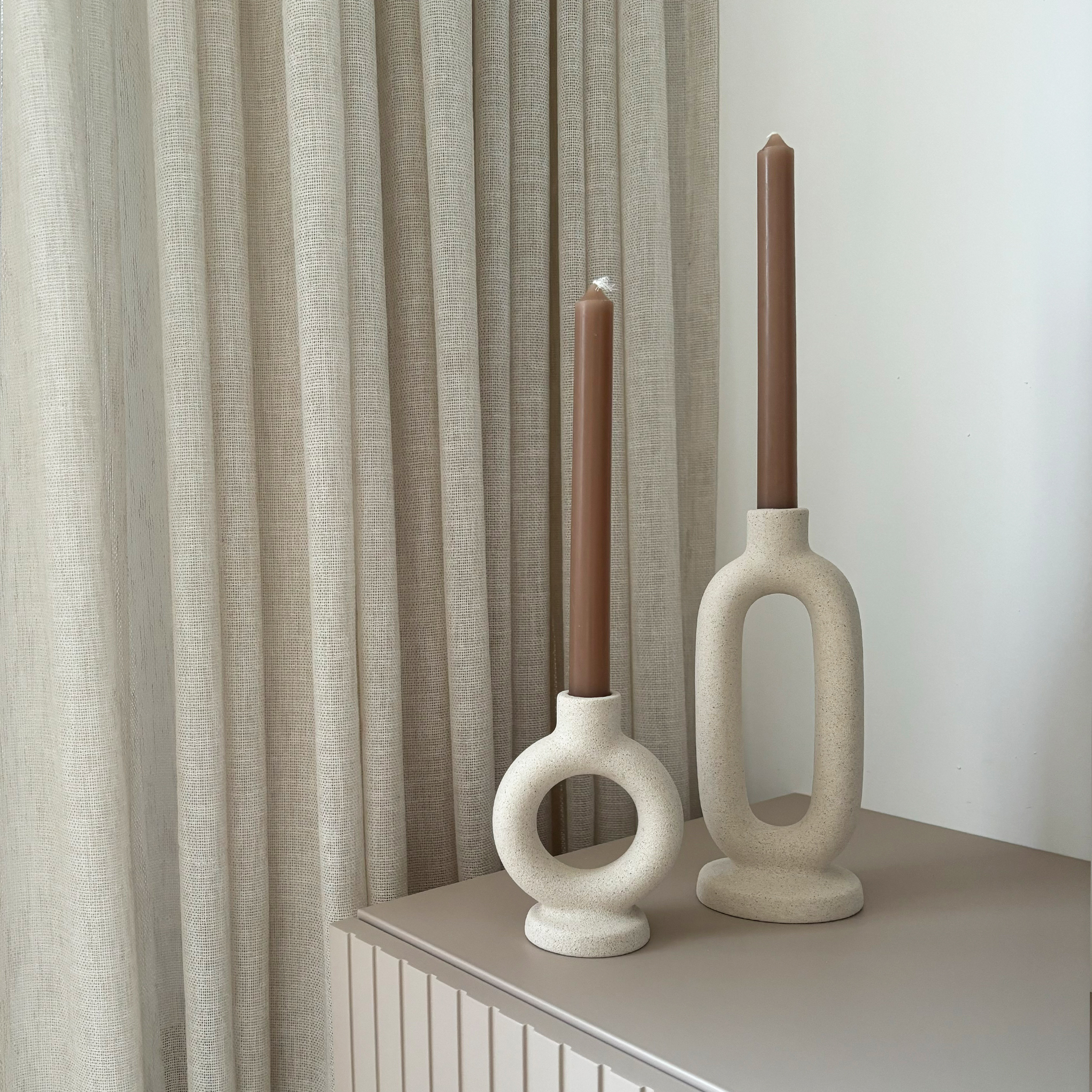 QUVIO Ronde kaarsenhouder – Rond – Keramiek – Gebroken wit – Klein