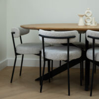 QUVIO Eettafel Sofia – Ovaal – 220×100 cm – Stalen kruispoot – FSC®-gecertificeerd mangohout – Naturel