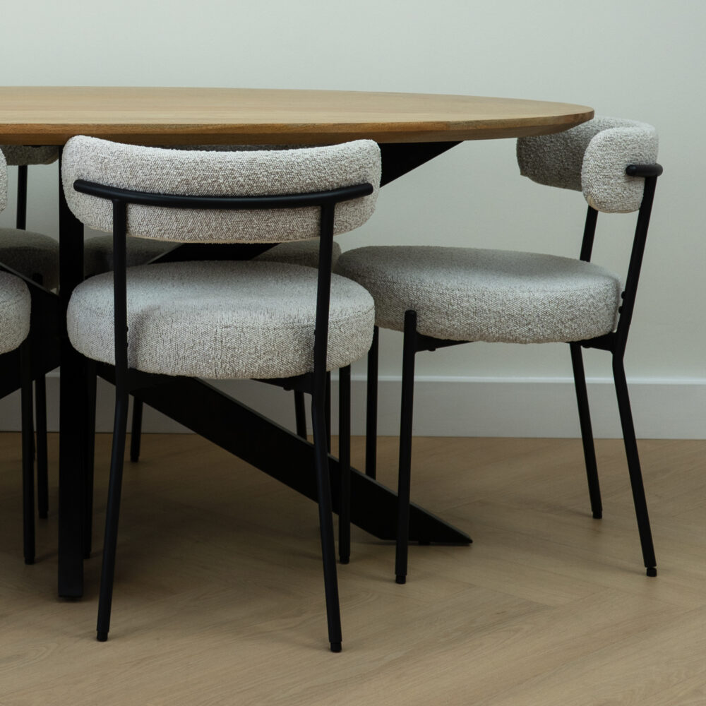 QUVIO Eettafel Sofia– Ovaal – 180×90 cm – Stalen kruispoot – FSC®-gecertificeerd mangohout – Naturel