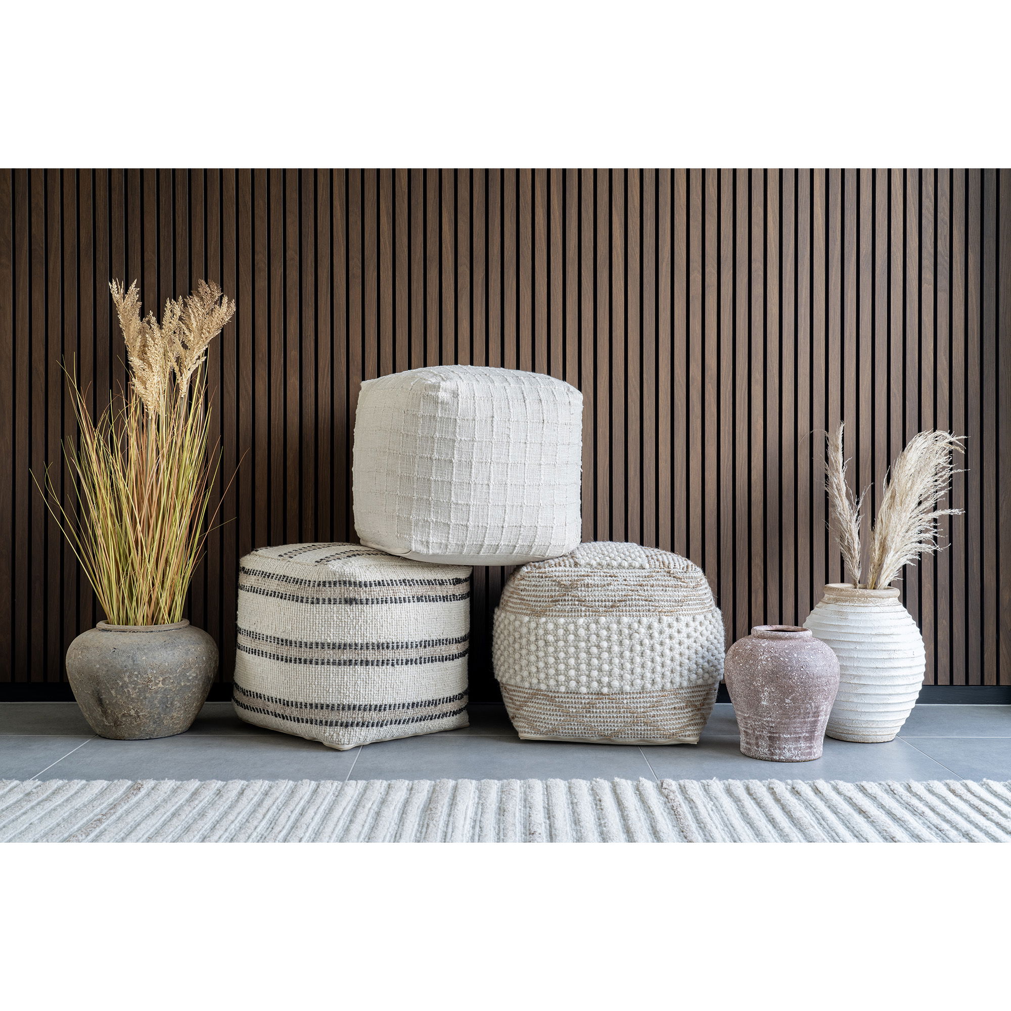 QUVIO Poef – Handgeweven Poef – Ivoorkleur – 40×40 cm – Stof en Schuim