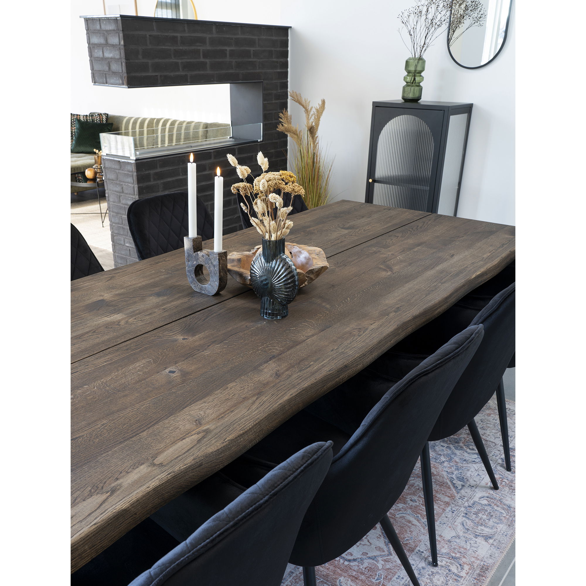 QUVIO Wandkast Adelaide – Zwart Staal en Glas – 50x35x110 cm