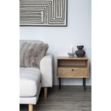 QUVIO Nachtkastje Tallinn – Eikenfineer – Zwarte metalen poten – 50x40x50 cm