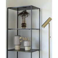 QUVIO Vloerlamp – Stijlvol en Functioneel – Messing Afwerking