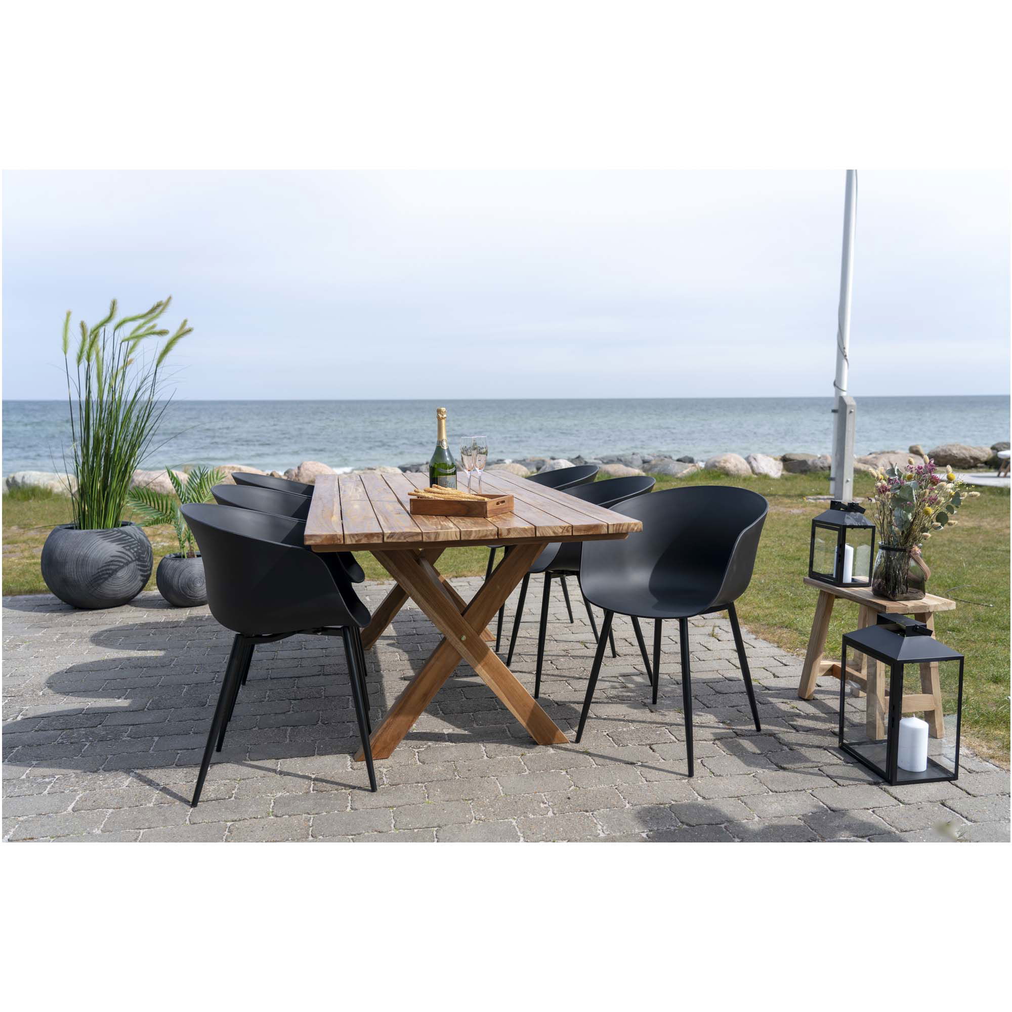 QUVIO Eetkamerstoel – Zwart – Kunststof en Staal – Set van 2
