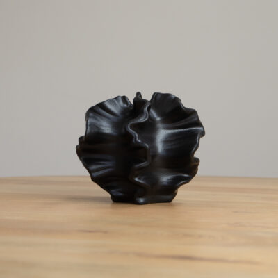 zwarte vaas, Vaas, keramische vaas, coral vorm, decoratiestuk, zwarte keramische vaas, vaas keramiek, coral vaas, vazen, vaasjes,