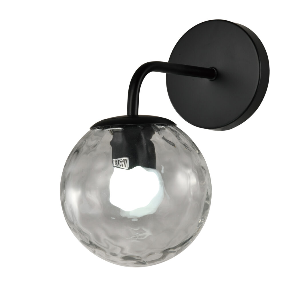 Zwarte wandlamp met glazen bol