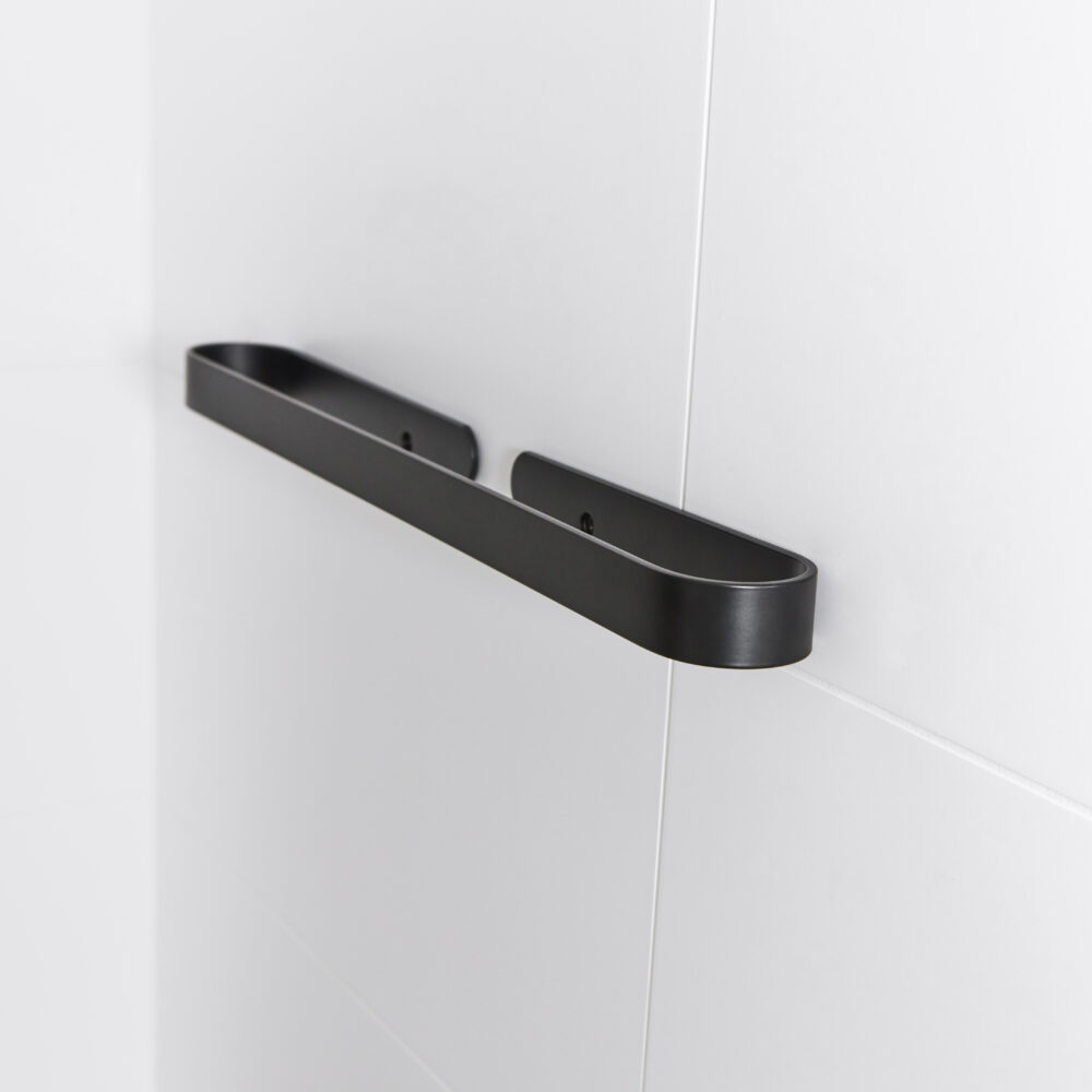 Zwarte handdoekstang badkamer afbeelding 7