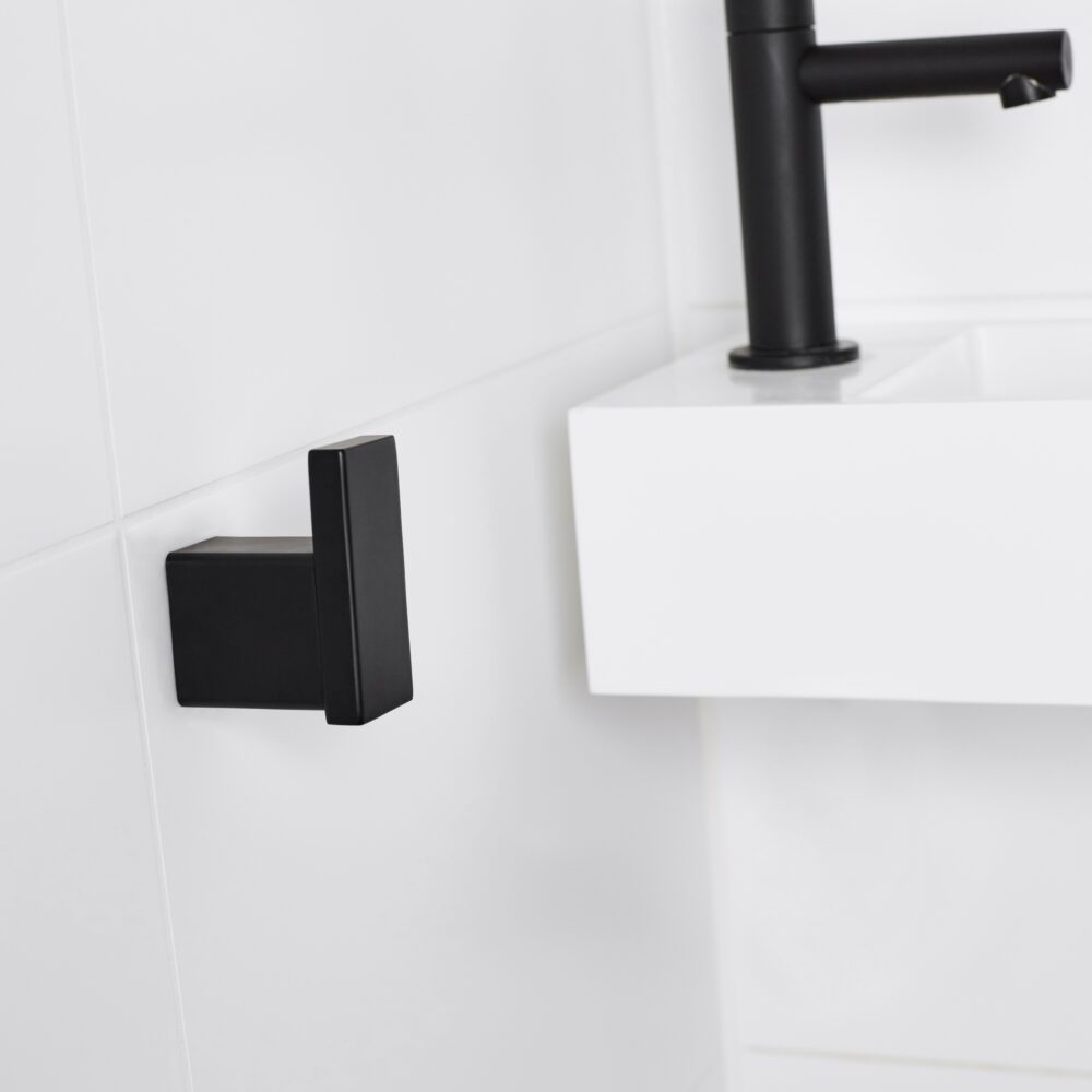 Zwarte handdoekhaak badkamer afbeelding 4