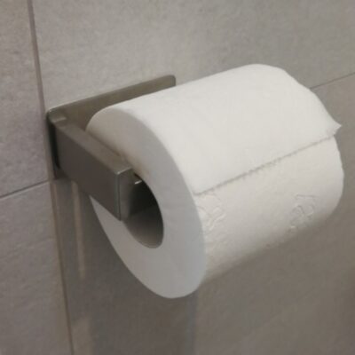 Zelfklevende toiletrolhouder RVS afbeelding 10