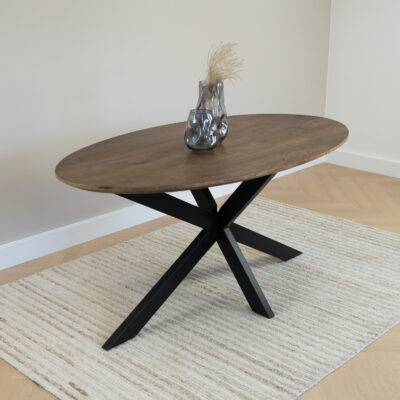 8484546-bruine-eettafel-sofia-160-1