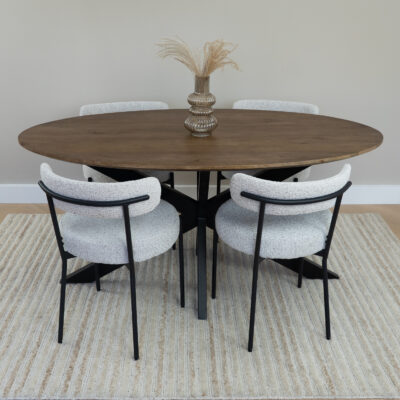 8484546-quvio-eettafel-oval-bruin-160