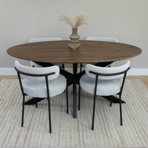 8484546-quvio-eettafel-oval-bruin-160
