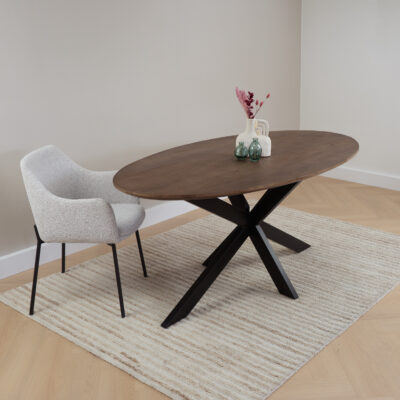 QUVIO Eettafel Sofia – Ovaal – 180×90 cm – Stalen kruispoot – FSC® gecertificeerd mangohout – Bruin