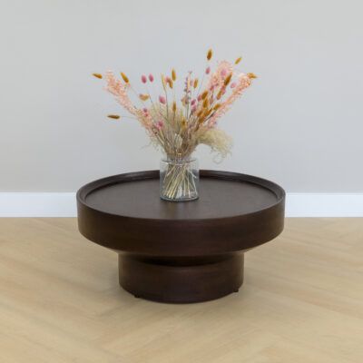 walnoot bruine salontafel, salontafel, ronde tafel, tafel, ronde salontafel, ronde salontafel in walnoot bruin mangohout, sfeer