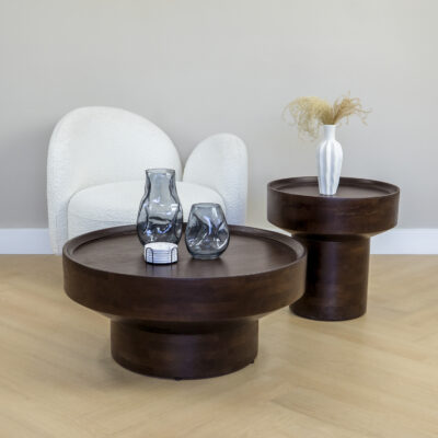 walnoot bruine bijzettafel van mangohout, ronde bijzettafel, houten tafel, tafel, bijzettafel, bijzettafel rond, walnoot bruine bijzettafel, sfeer set