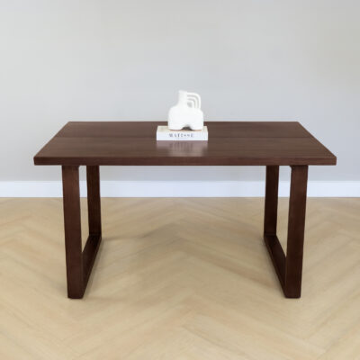 walnootkleurige mangohouten eettafel, tafel, rechthoekige eettafel, mangohout eettafel, eettafel, rechthoekige eettafel van mangohout, houten eettafel, bruine eettafel, sfeer