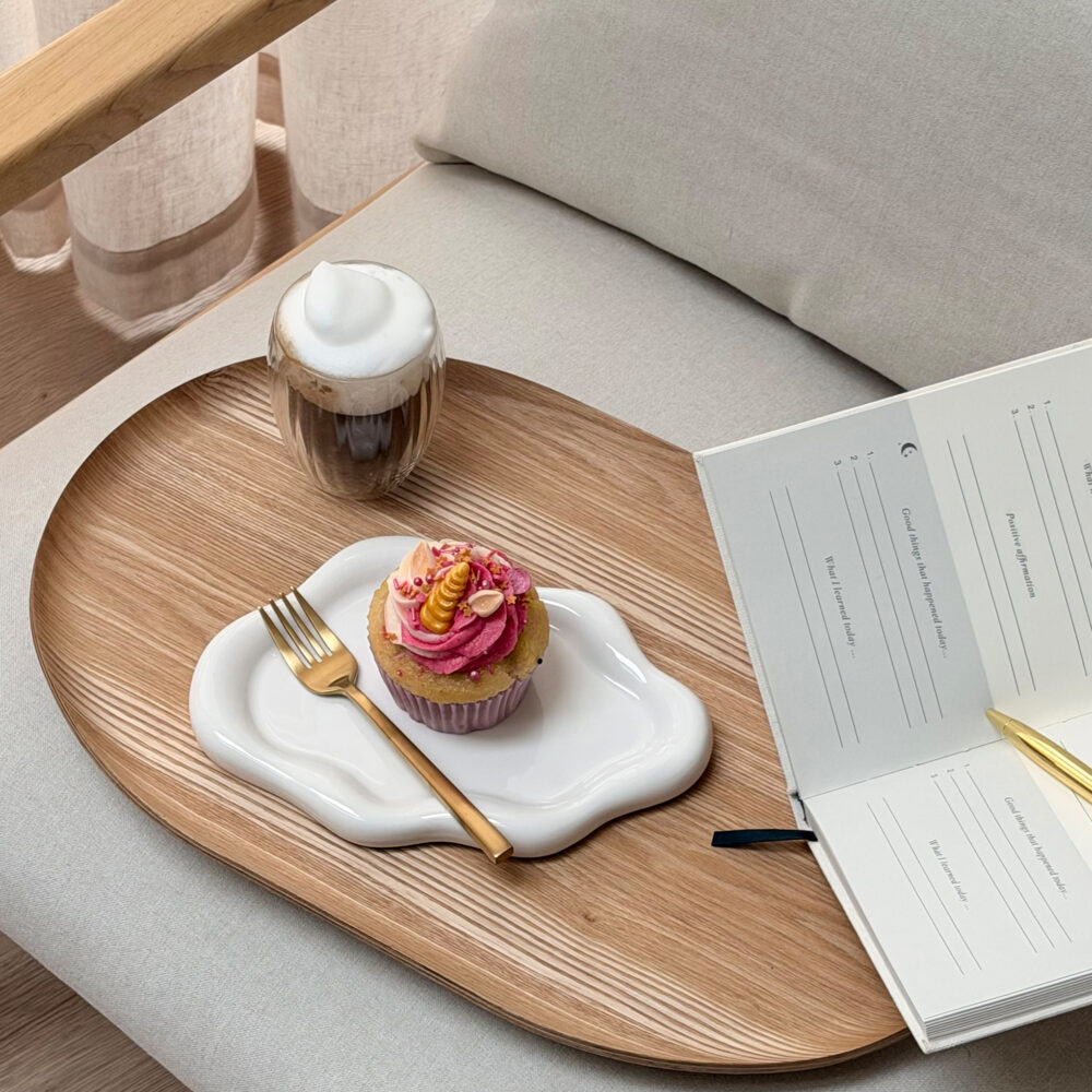 QUVIO Wit dienblad – Organisch – Keramiek – Wit