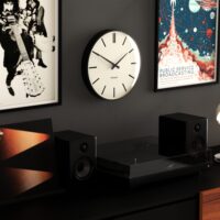 Newgate Radio City Wandklok – Zwart – Lijnen