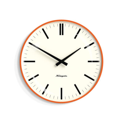Newgate Radio City Wandklok – Pompoen oranje – Lijnen