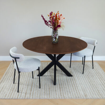 QUVIO Eettafel Sofia – Rond – Ø 130 cm – Stalen kruispoot – FSC® gecertificeerd mangohout – Bruin