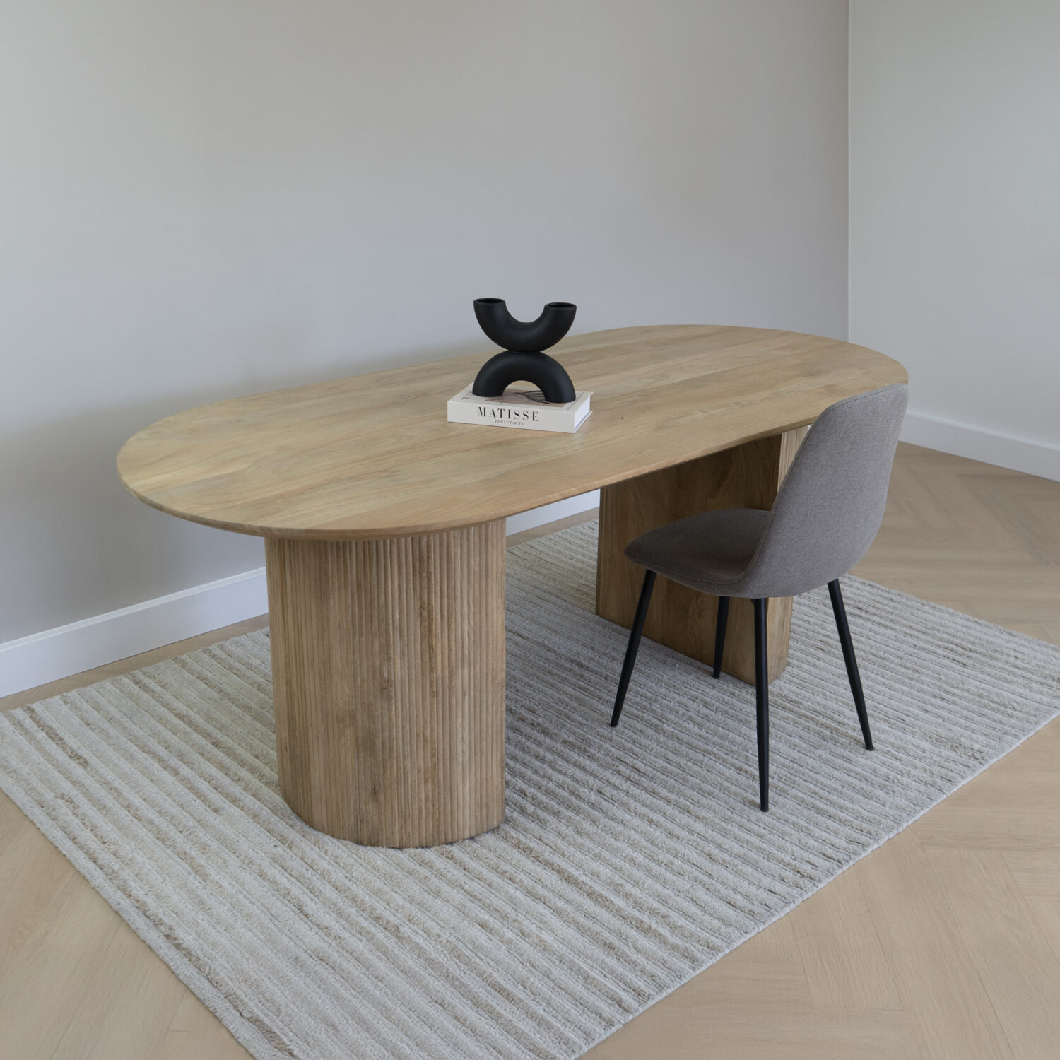 ovale eettafel van hout, eettafel, eettafel Lynn, eettafel van hout, tafel, mangohout eettafel, ovale eettafel,