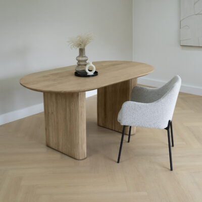 eettafel van 160x90 cm, eettafel Lynn, ovale eettafel, ovale eettafel van hout, houten eettafel, eettafel 160x90 cm, tafel, mangohout eettafel,