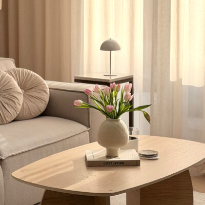 QUVIO Japandi vaas bolvormig keramiek – Gebroken wit – 21 cm