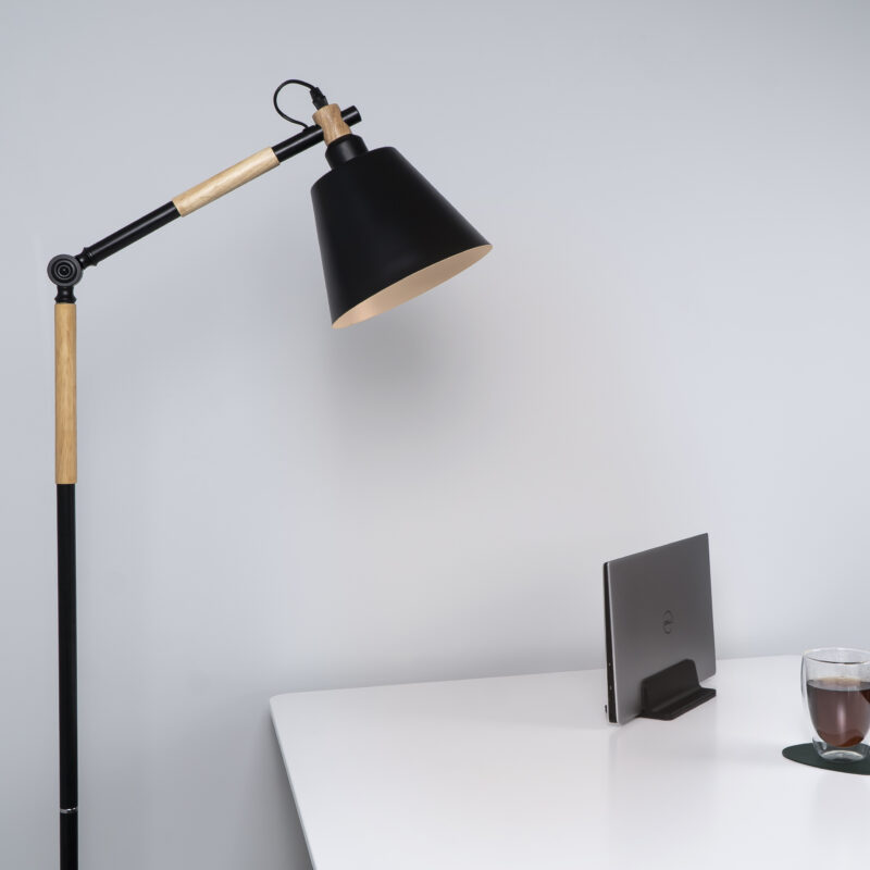 Staande lamp op homeliving
