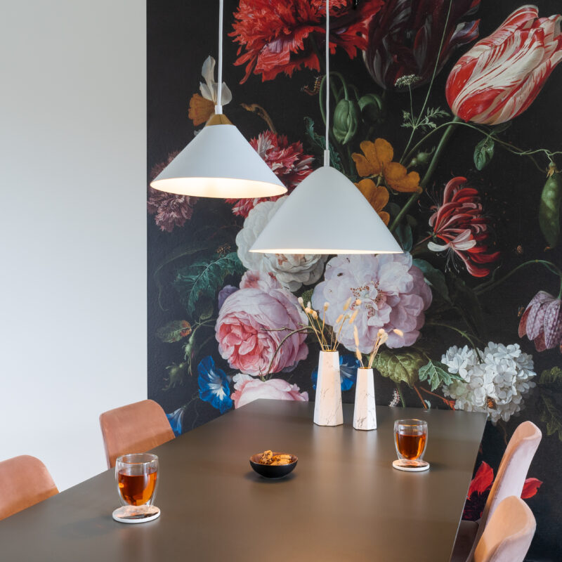 witte vazen bij homeliving