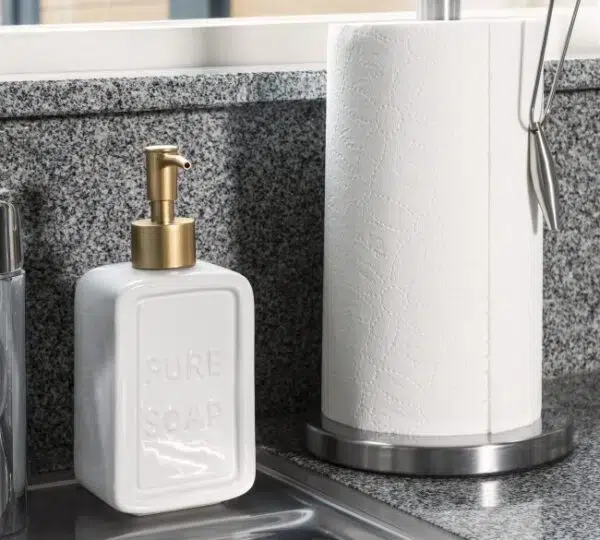 QUVIO Zeepdispenser – Rond – Keramiek – Wit met goud