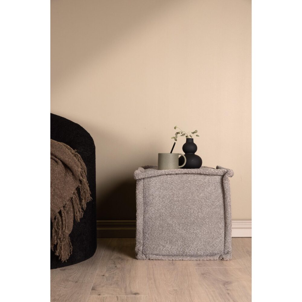 lichtgrijze bouclé zitpoef vierkant afbeelding 4