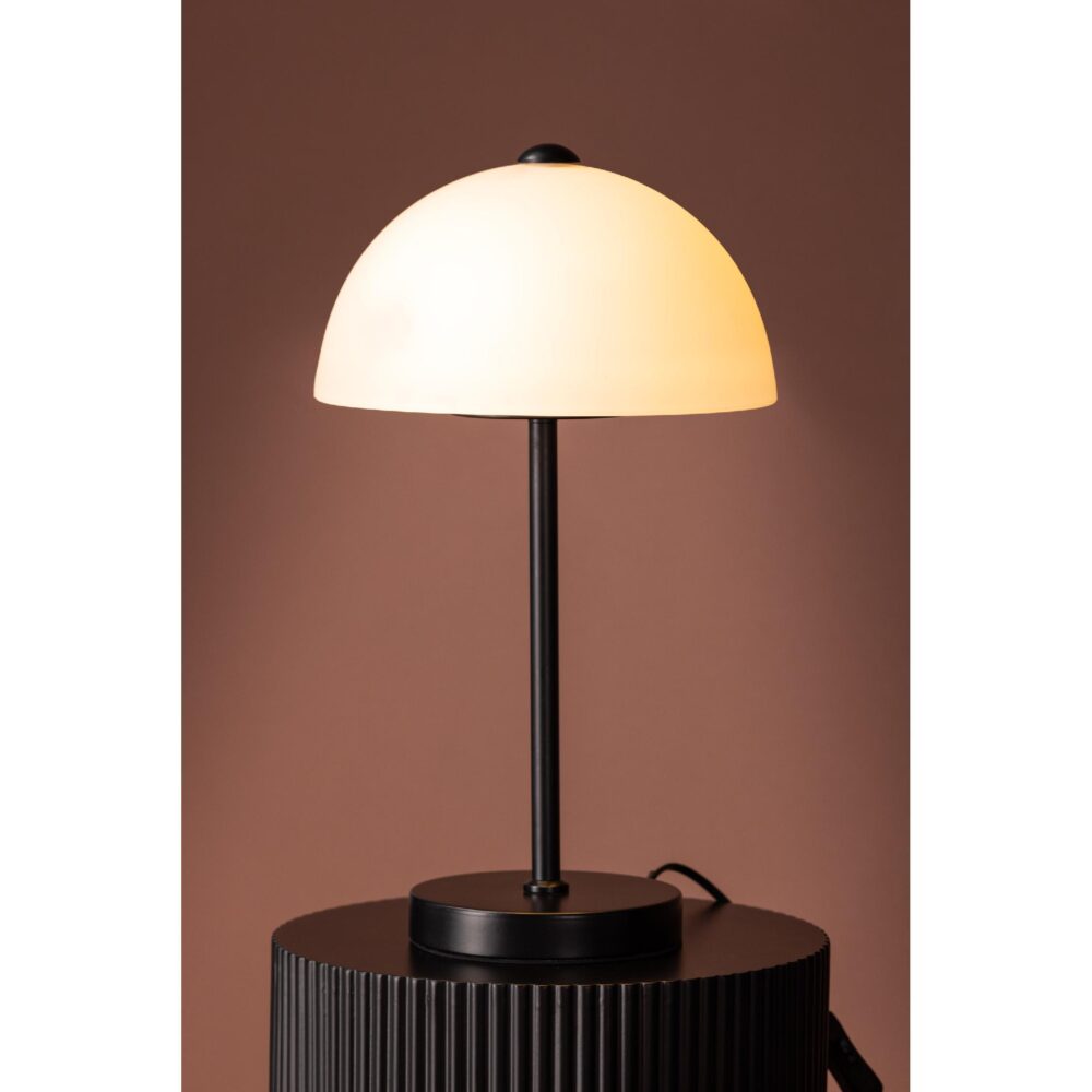 Scandinavische tafellamp met witte glazen kap afbeelding 7