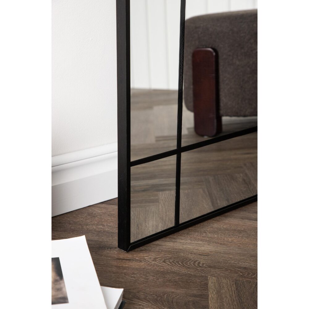 grote industriële wandspiegel zwart met vakverdeling afbeelding 5