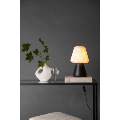 zwarte plissé tafellamp met touch bediening afbeelding 6