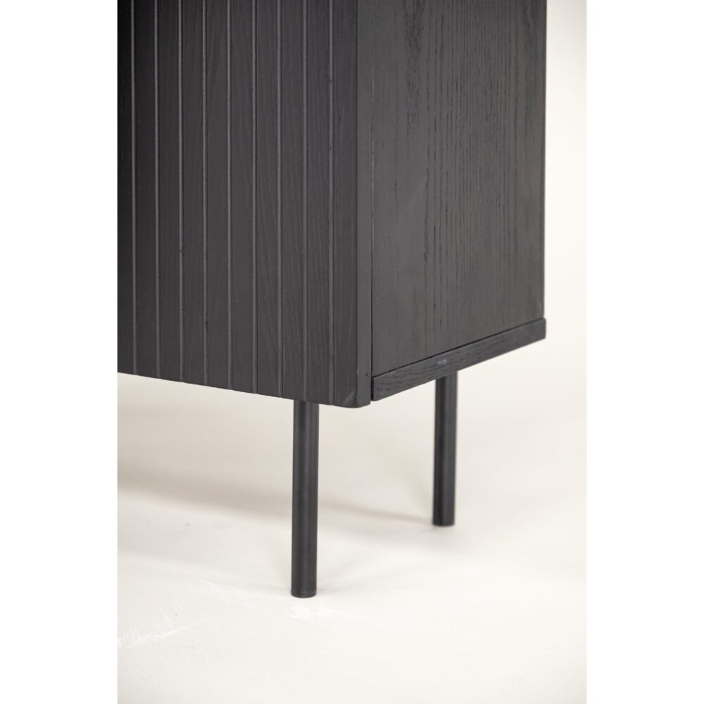 zwarte hoge wandkast met geribbelde deuren afbeelding 12
