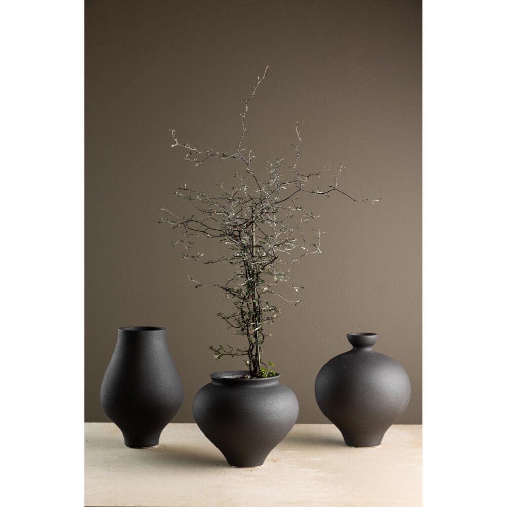 zwarte ronde keramische bloemenvaas afbeelding 2