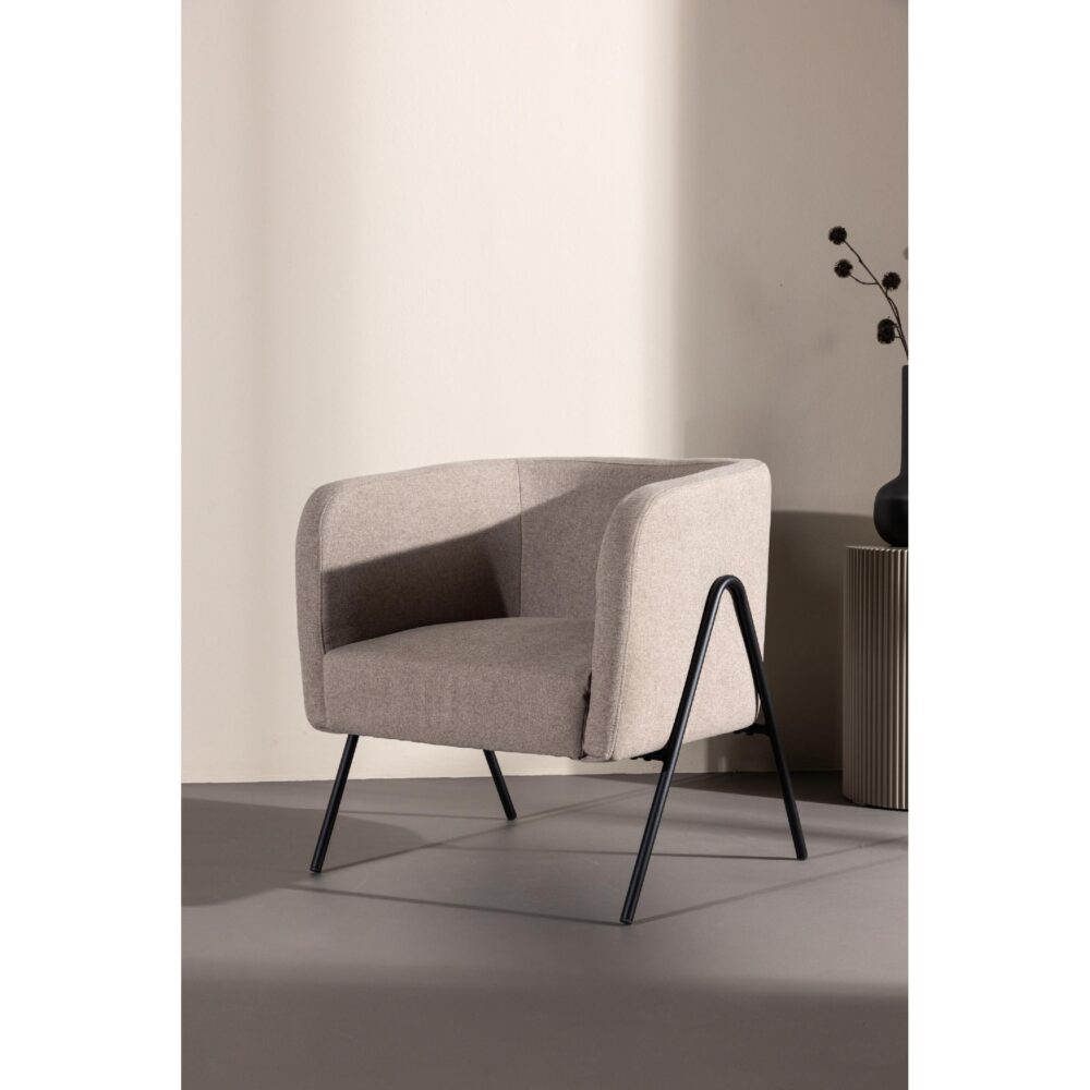 beige stoffen fauteuil met metalen poten afbeelding 9